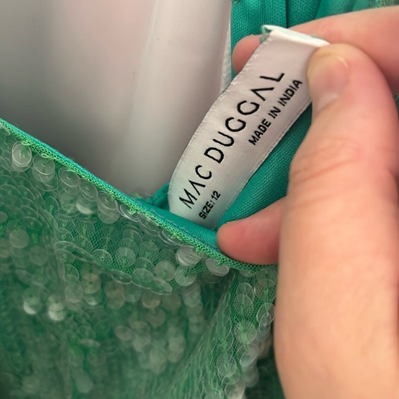 Jade green sequin Mac Duggal gown size 12. Style number 93725 READ - Picture 4 of 7